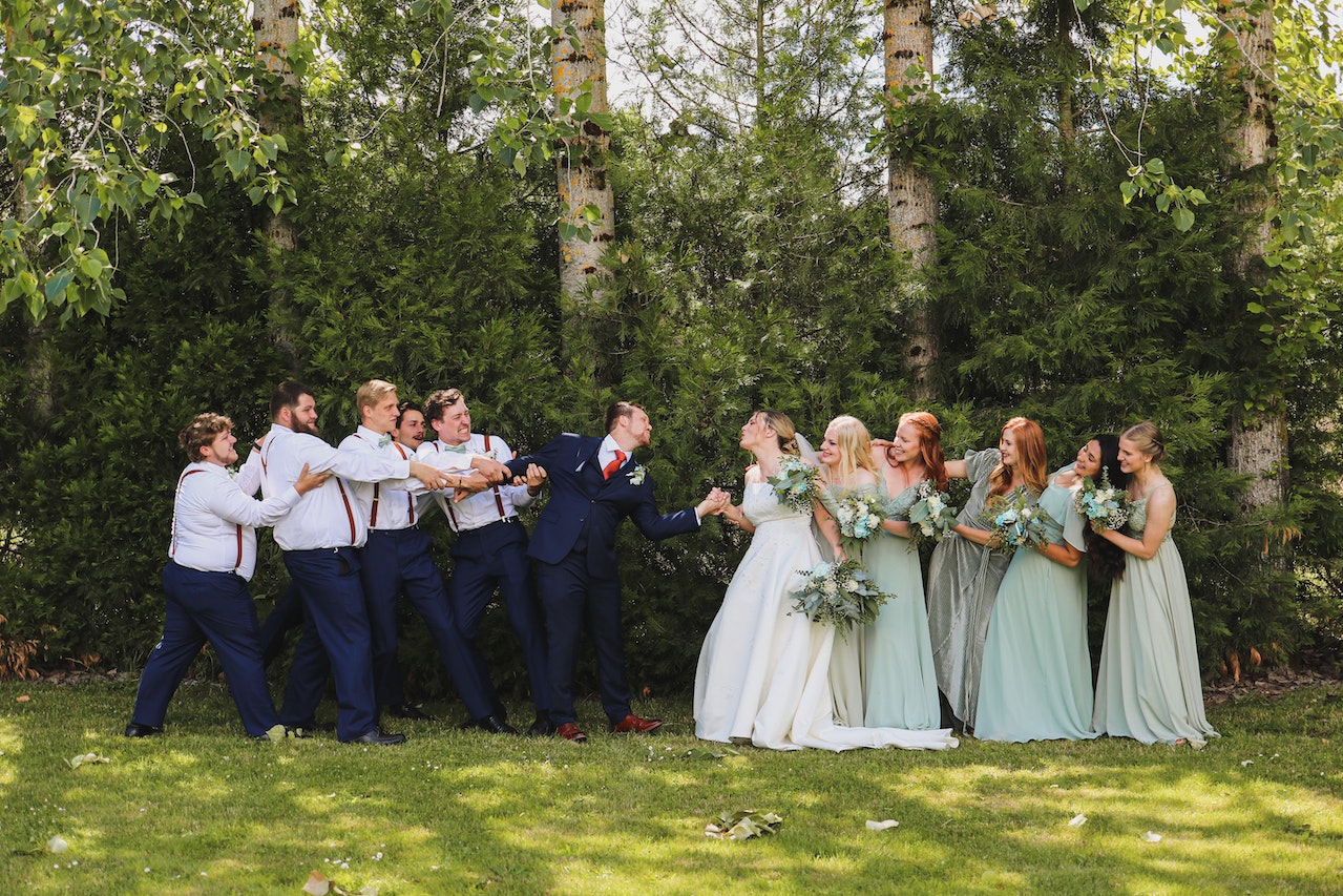 Bridesmaid sales dan groomsmen